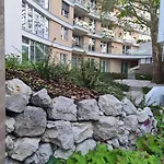 Carbona 101, 307 * Хевиз