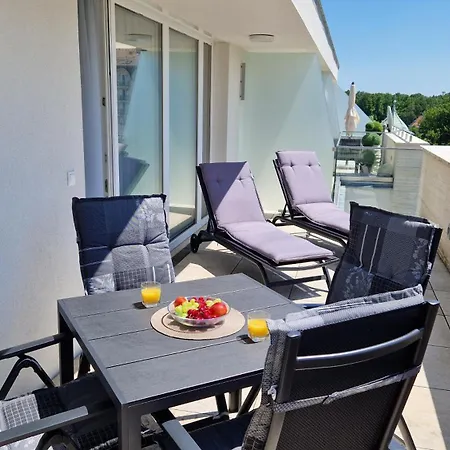 아파트 Carbona 101, 307 *