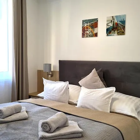 아파트 Carbona 101, 307 *